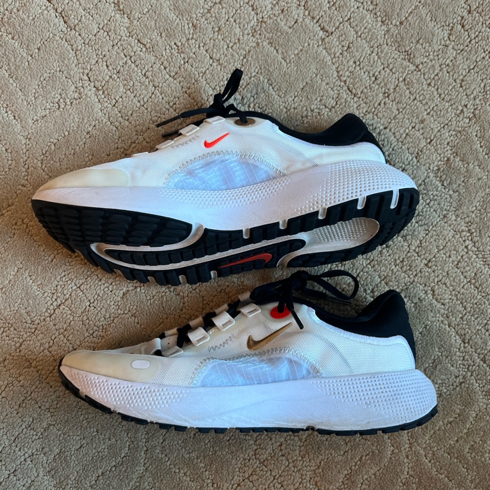 Nike React 8
